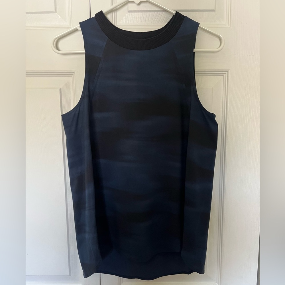 Athleta Zephyr Tank, UPF 50, XS, blue pattern